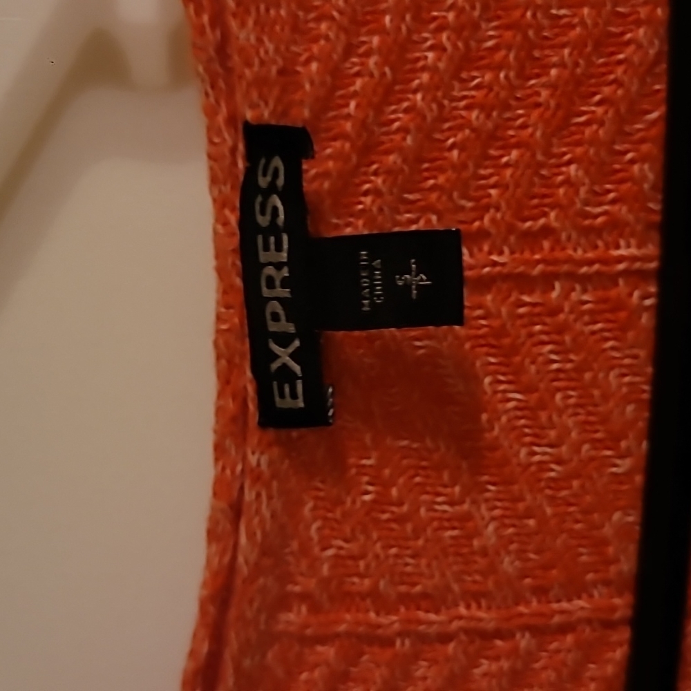 Express sweater - Picture 2 of 2